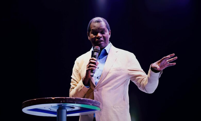 Pastor Robert Kayanja Biography, Age, Wife, Net Worth, Church, Children, Spiritual Father, Miracles and Crusade 2 Pastor Robert Kayanja
